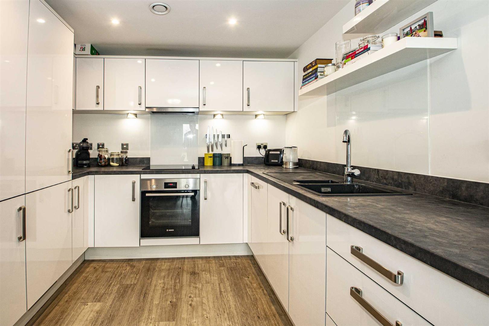 36 Atlas Way, Oakgrove, Milton Keynes